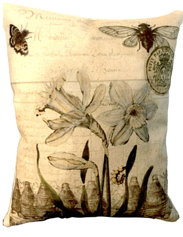 Pillow-White Daffodils - BELLAVINTAGEHOME