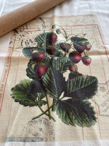 Tea Towel-Strawberry - BELLAVINTAGEHOME