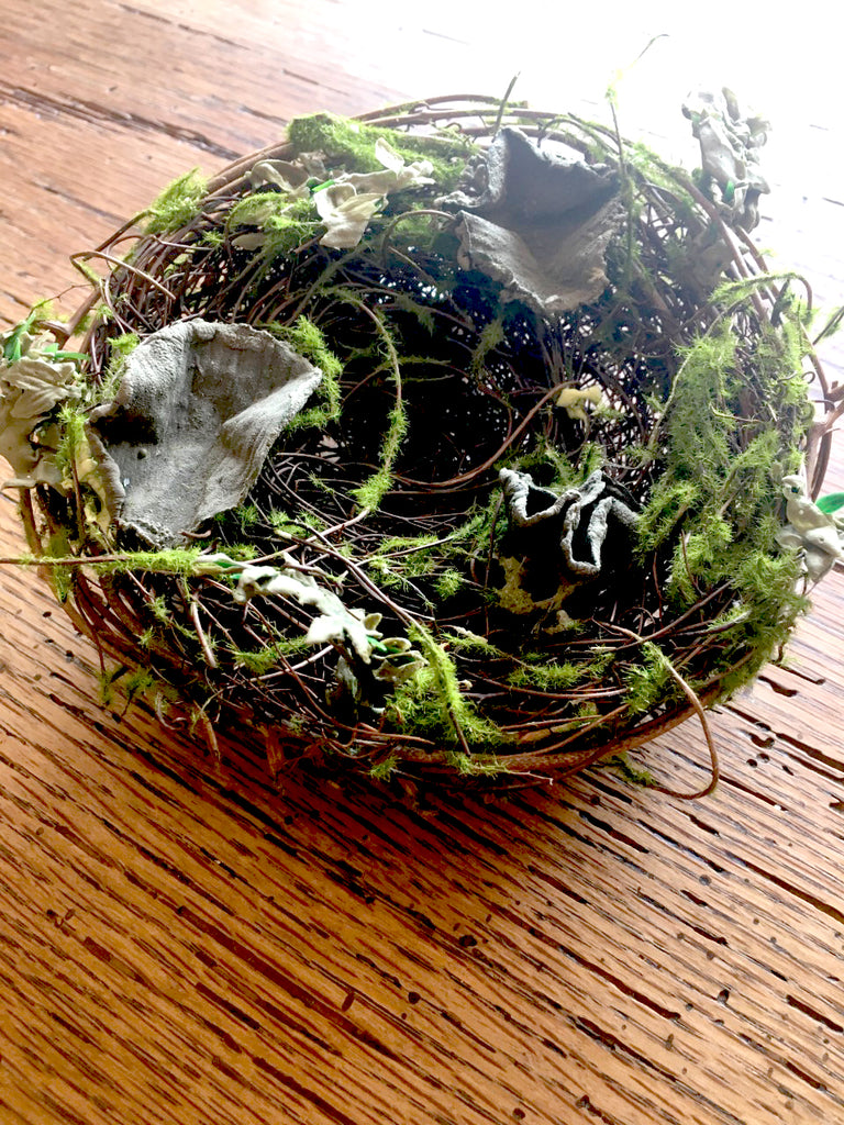 Mossy Nest with Leaves ( Additional Options with Eggs) - BELLAVINTAGEHOME